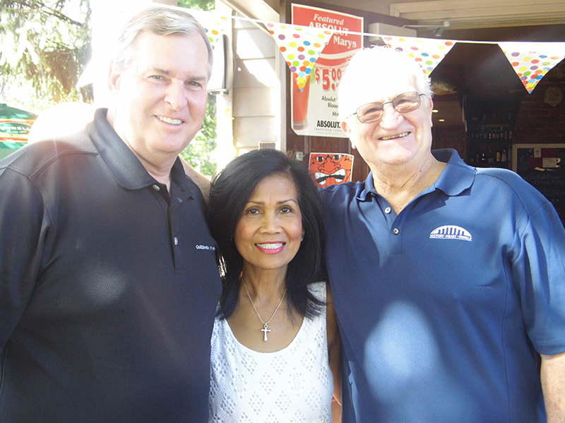 Former mayor Greg Ballard and his wife Winnie with Bobby Plump.