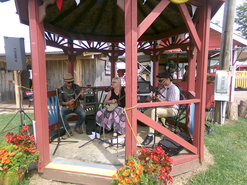 Music in the Gazebo at Pioneer Village - Mario Joven and Jude Odell