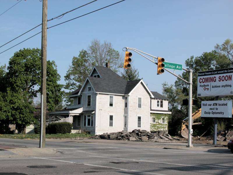 Muffler Shop razed