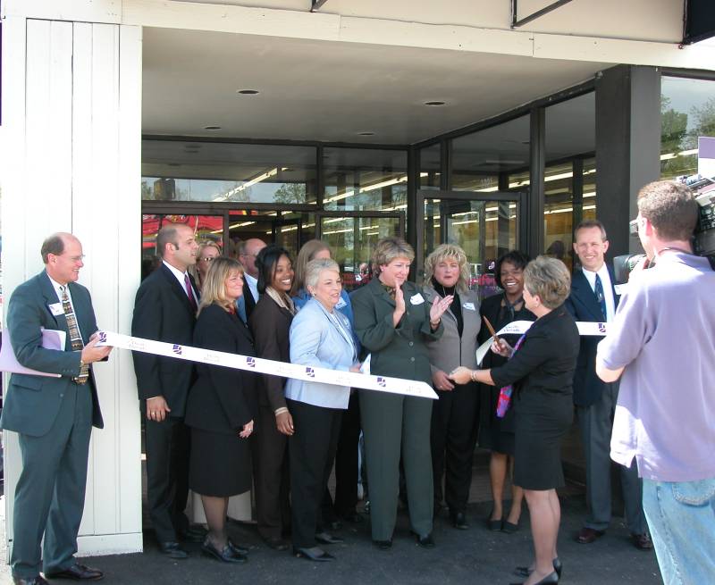 Julian Center and Kroger's opens remodeled center