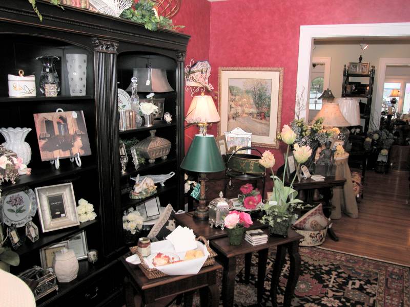 Random Rippling - Spring Gallery Tour showcases shops and artists in the Village