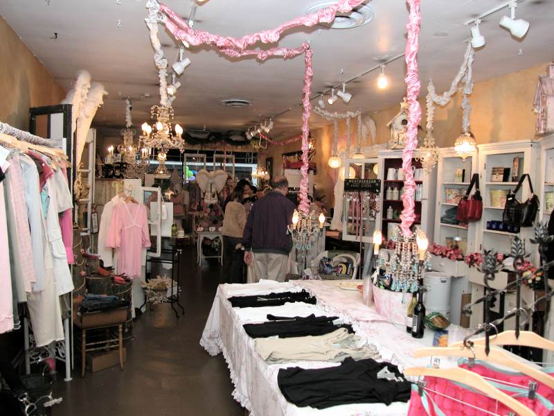 Random Rippling - Spring Gallery Tour showcases shops and artists in the Village