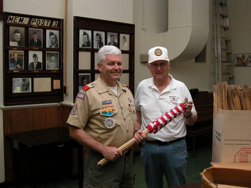 Broad Ripple American Legion Post #3 and Boy Scout Troop 18 Decorate Veterans' Graves