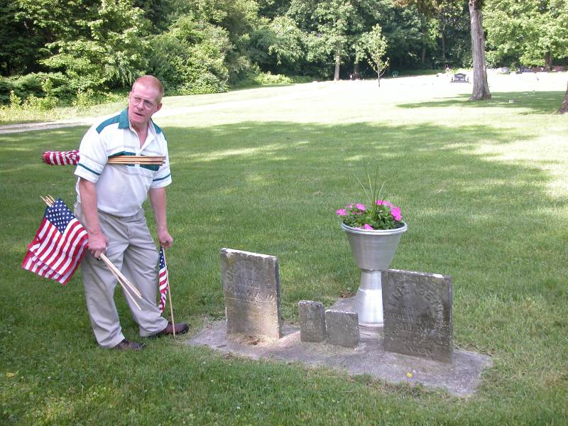 Broad Ripple American Legion Post #3 and Boy Scout Troop 18 Decorate Veterans' Graves