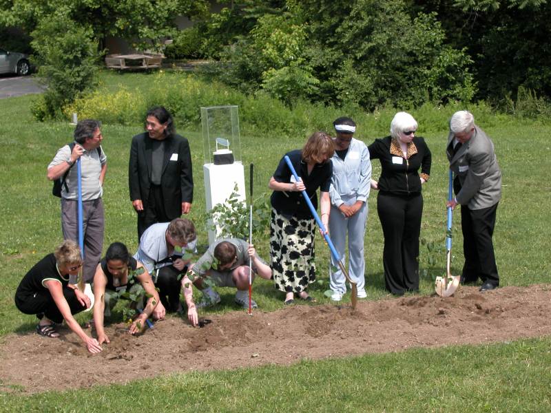 Architect Michael Graves and IAC Break Ground for ARTSPARK Project