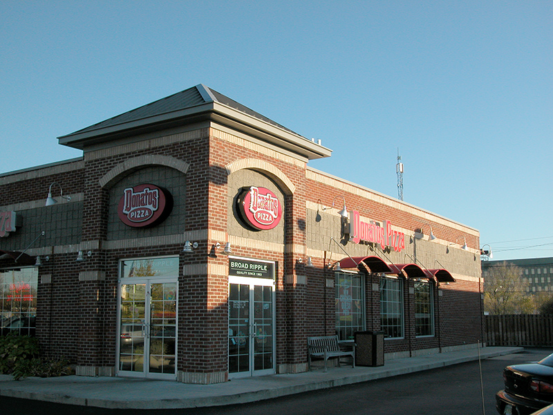 Pizza Scene - Donatos - by Mark Rumreich 