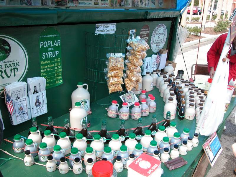 Farmers Market Opens 2005 Season at the IAC