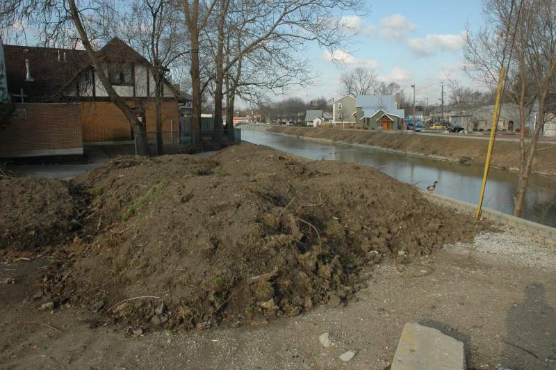 Random Rippling - free top soil 