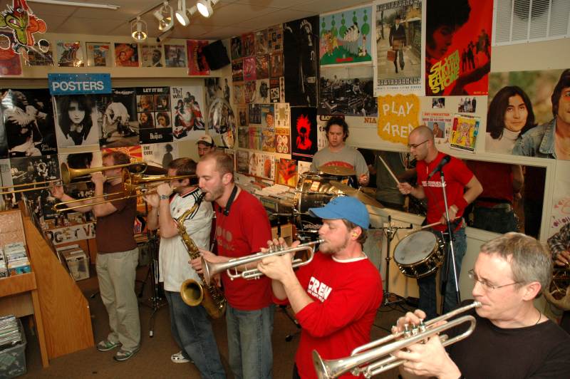 Random Rippling - Youngblood Brass Band 