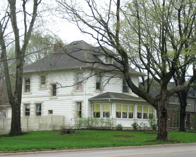 The servant's house on Kessler Boulevard.
