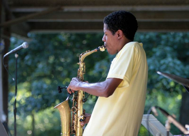 Jason's sax satisfied the crowd despite the high heat and humidity.