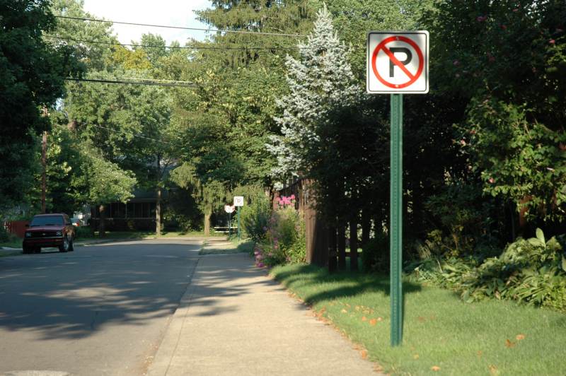 Random Rippling - New no parking signs 