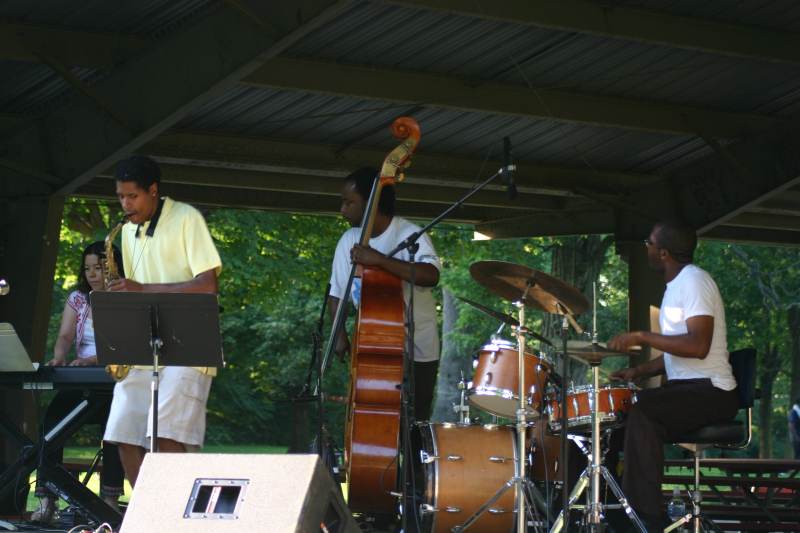 Random Rippling - Jason Curry Kicks Off Jazz in the Park 