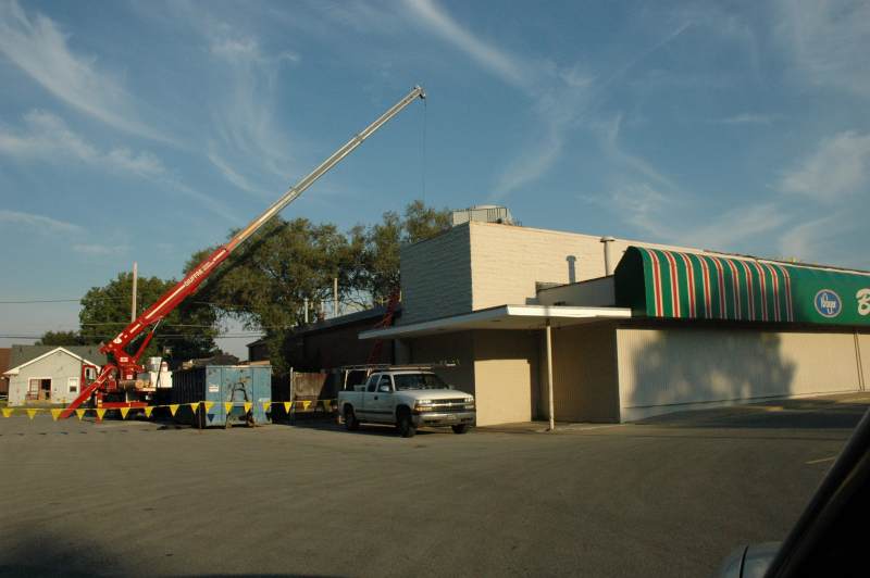 Random Rippling - Kroger crane 