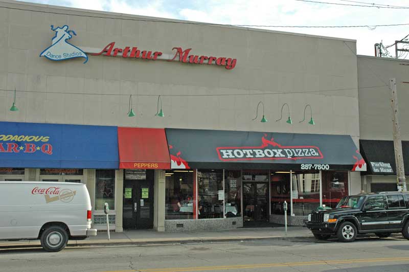 Random Rippling - Hot Box Pizza awning