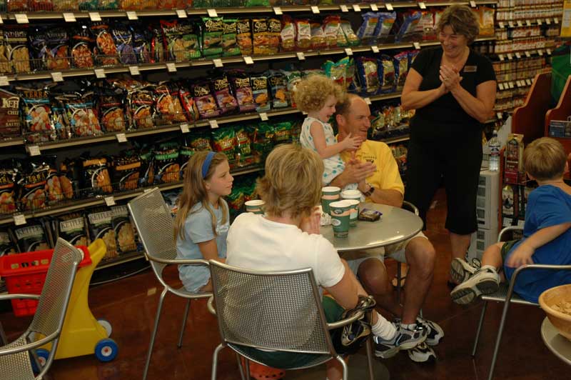 Hannah (left), Nile, and Tennye Mylin with their parents. Ellen Morley Matthews announced that Hannah won a prize for her sunflower.
