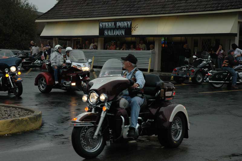 Random Rippling - Annual Motorcycle Ride Raises Money for NYC Firefighters