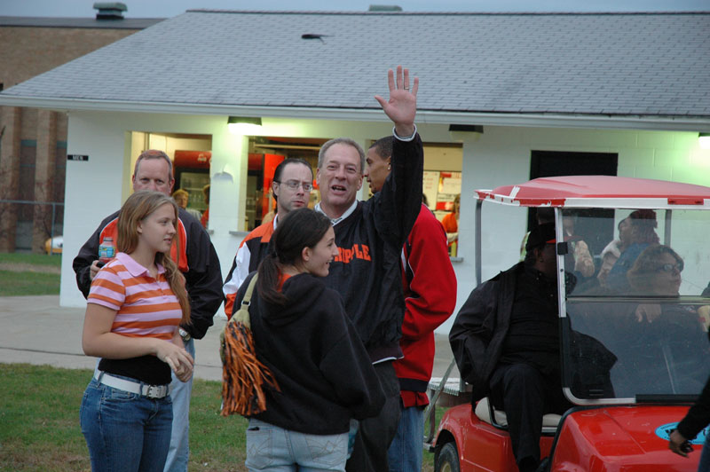 Past-principal Steve Papesh