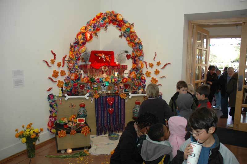 Random Rippling - Pictures from the Day of the Dead Celebration at the IAC