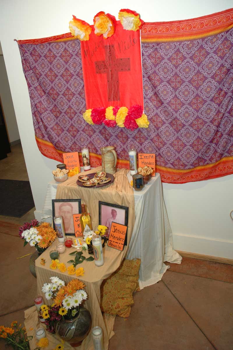 Random Rippling - Pictures from the Day of the Dead Celebration at the IAC
