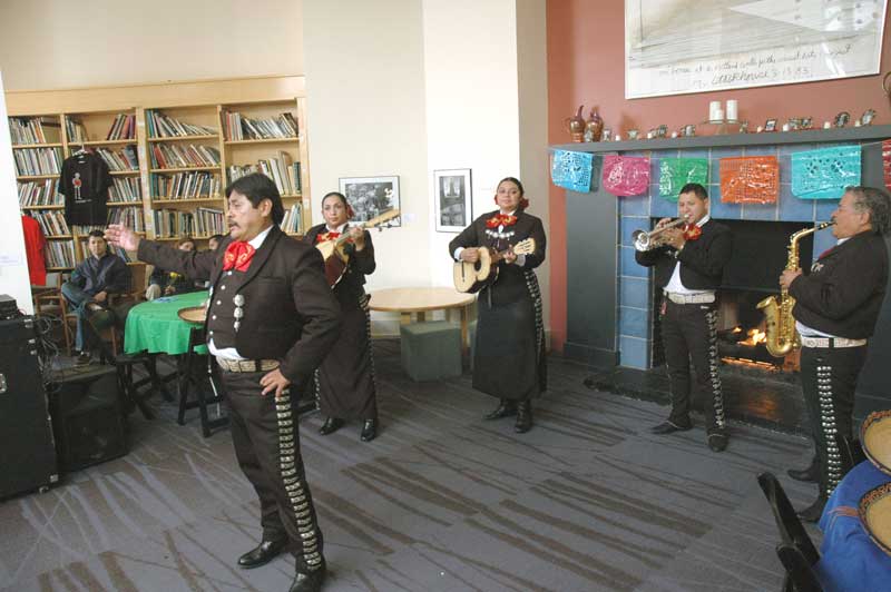 Random Rippling - Pictures from the Day of the Dead Celebration at the IAC