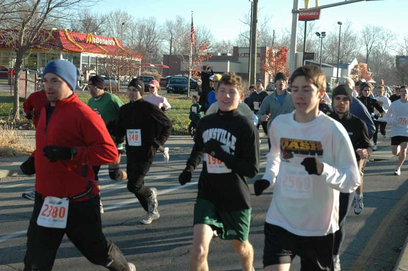 Runners, walkers come out to Broad Ripple in the thousands - By Ashley Plummer and Alan Hague