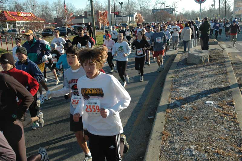 Runners, walkers come out to Broad Ripple in the thousands - By Ashley Plummer and Alan Hague