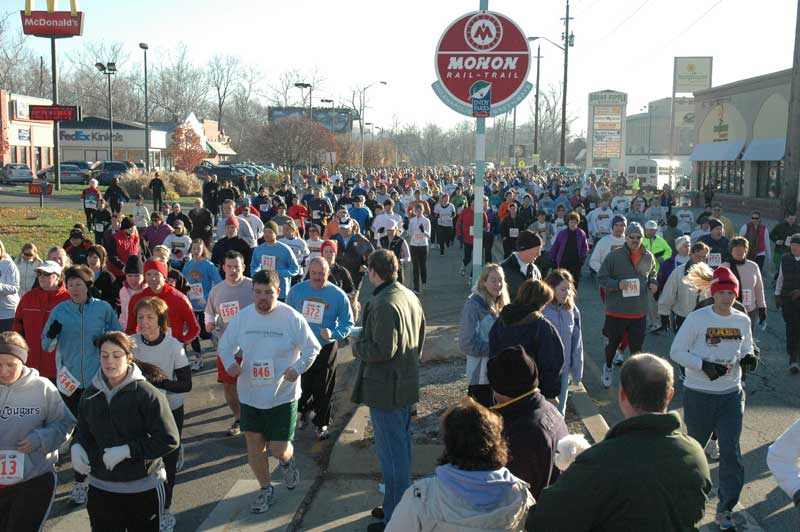 Runners, walkers come out to Broad Ripple in the thousands - By Ashley Plummer and Alan Hague