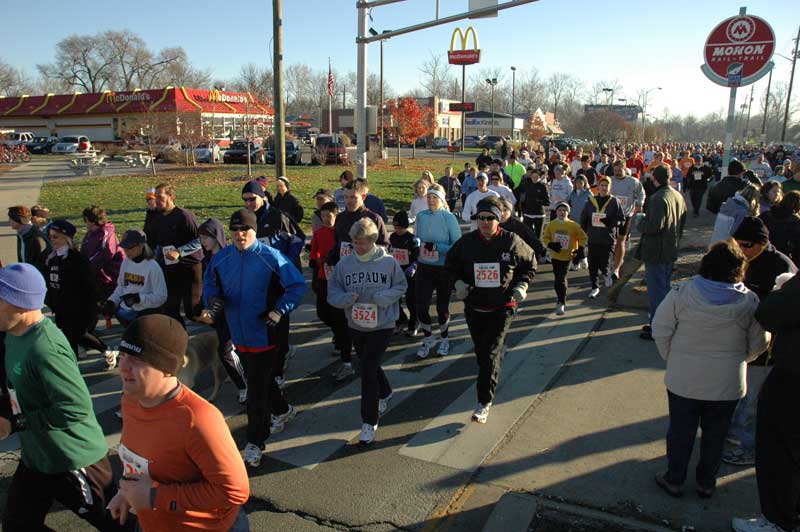 Runners, walkers come out to Broad Ripple in the thousands - By Ashley Plummer and Alan Hague