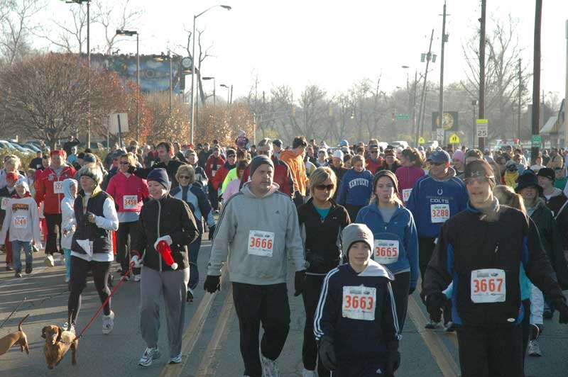 Runners, walkers come out to Broad Ripple in the thousands - By Ashley Plummer and Alan Hague