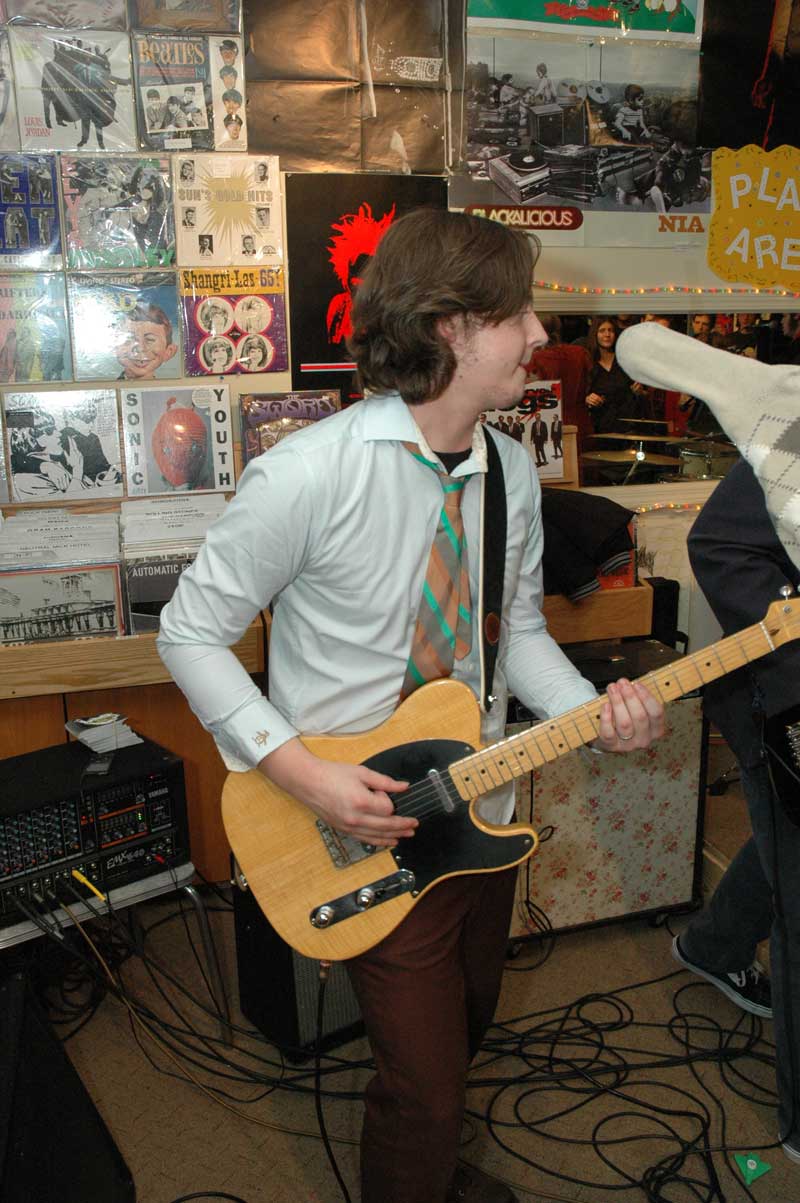 Everthus the Deadbeats, Arrah and the Ferns and the Peggy Sues celebrate the release of 