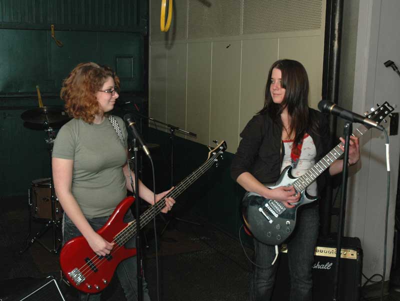 The Peggy Sues - Lisa (BR Rat) on bass and Ashley (BRG AE) on guitar