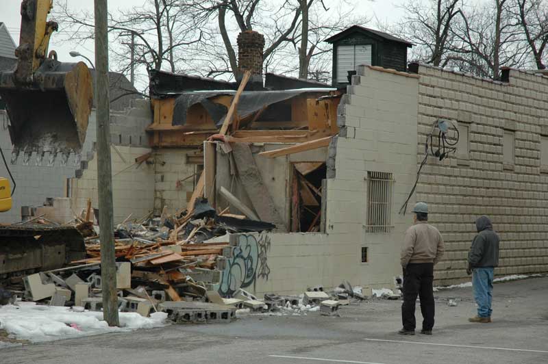 Random Rippling - Saving the stone: Dawson Building razed for new project