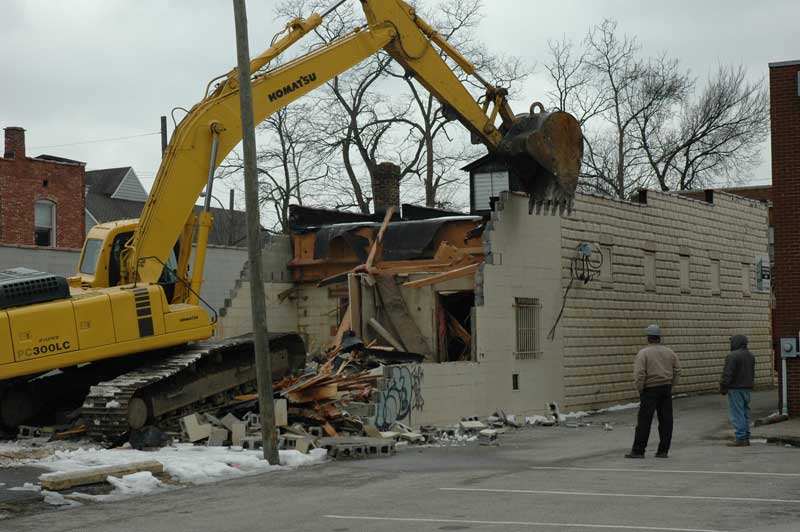 Random Rippling - Saving the stone: Dawson Building razed for new project
