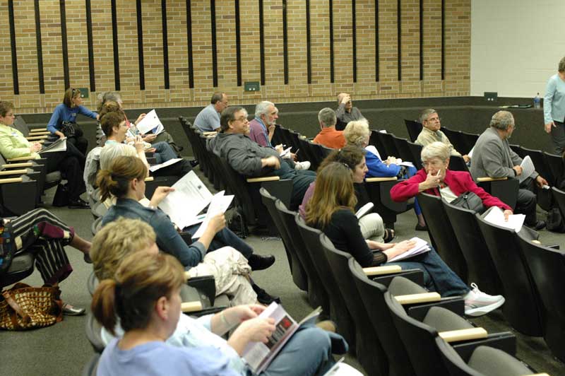 City Officials meet with Broad Ripple residents in Town Hall Meeting - By Ashley Plummer