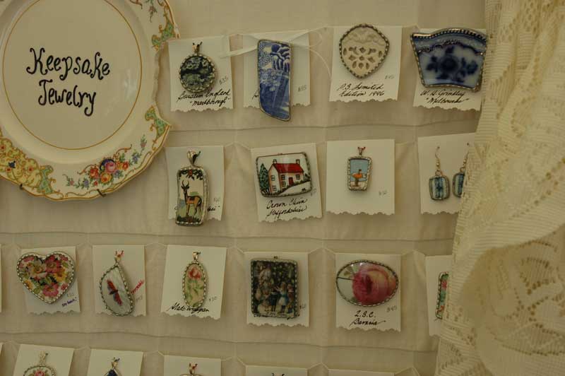 It's Our Art - Broad Ripple Art Fair 2007 - By Lisa Battiston and Ashley Plummer