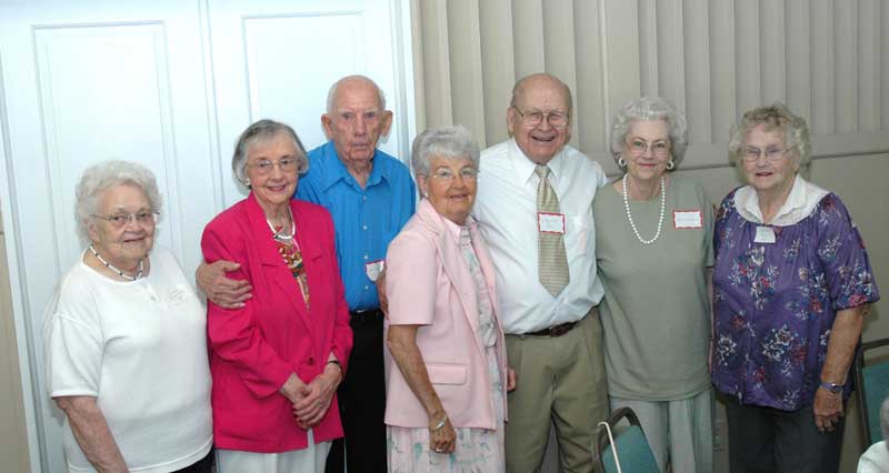 From the Class of 1939 - Dorothy Yaryan LaMar, unidentified, Lee Wood, unidentified, Wally Scott, Helen Brown Cravens, Kathleen Burrows Moore