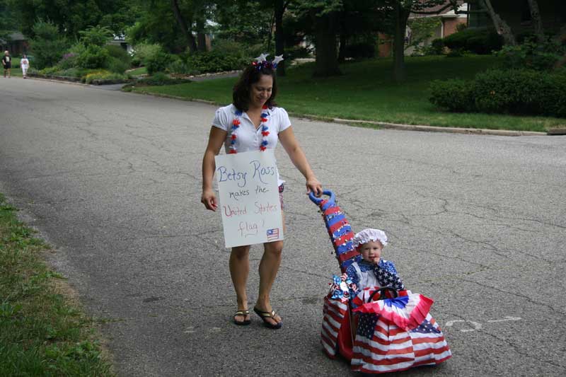 Betsy Ross made an appearance in the Arden parade!