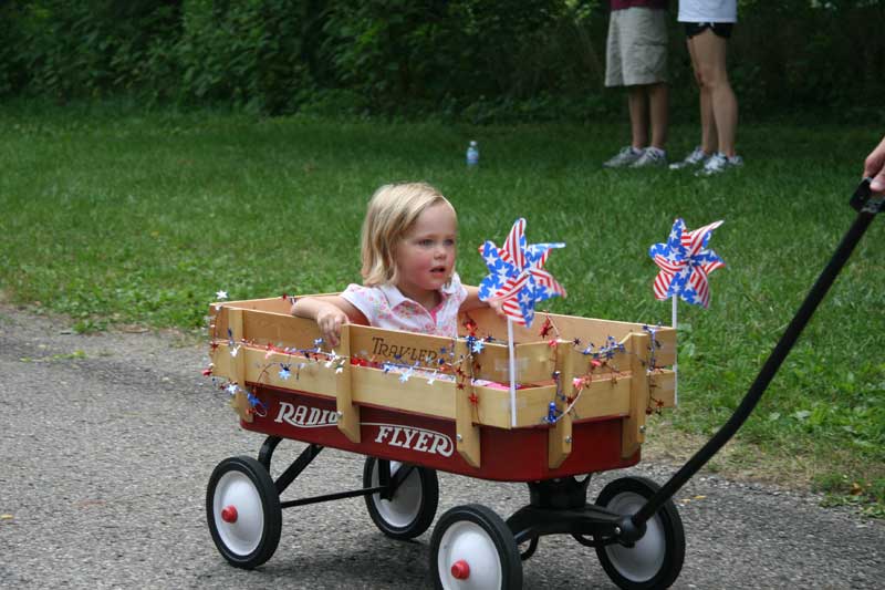 a patriotic wagon float