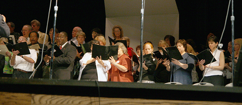 BRHS Golden Singers honor Gene Poston at reunion