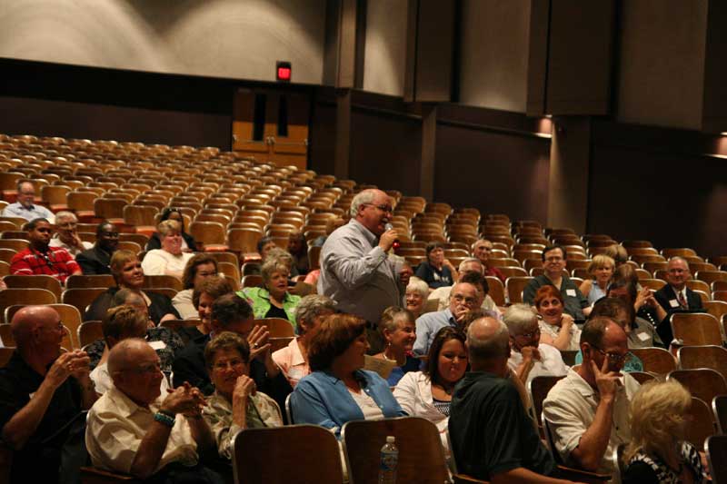 BRHS Golden Singers honor Gene Poston at reunion