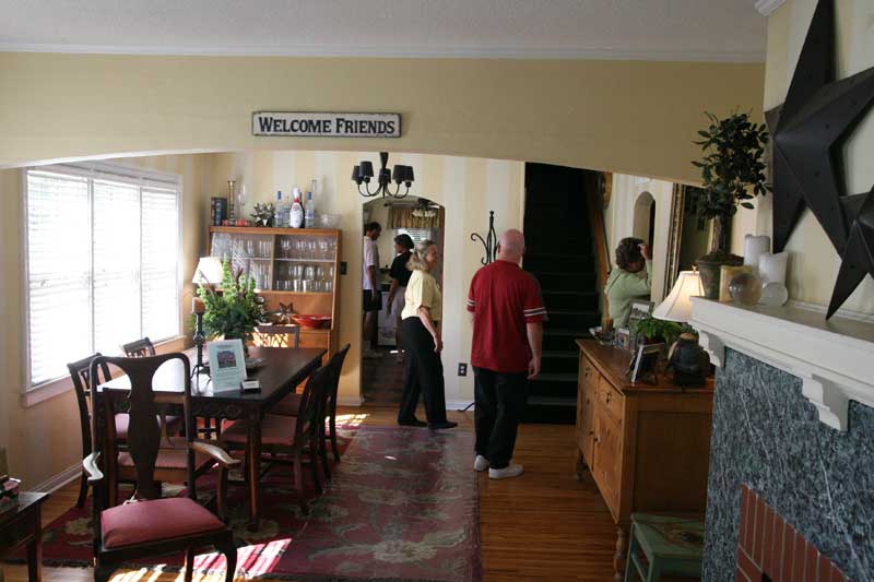 Guests were given the freedom to examine homes for decorating, building and space usage ideas. 