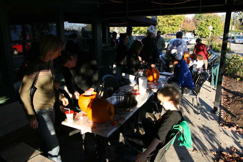 Random Rippling - Pumpkin carving contest at Brew Pub