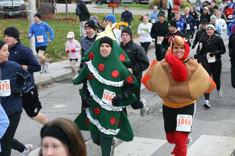 Christmas tree and turkey runners