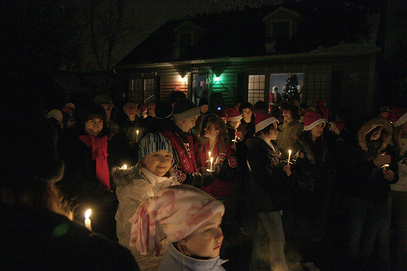 Random Rippling - Christmas on the Corner raised money for Ronald McDonald House