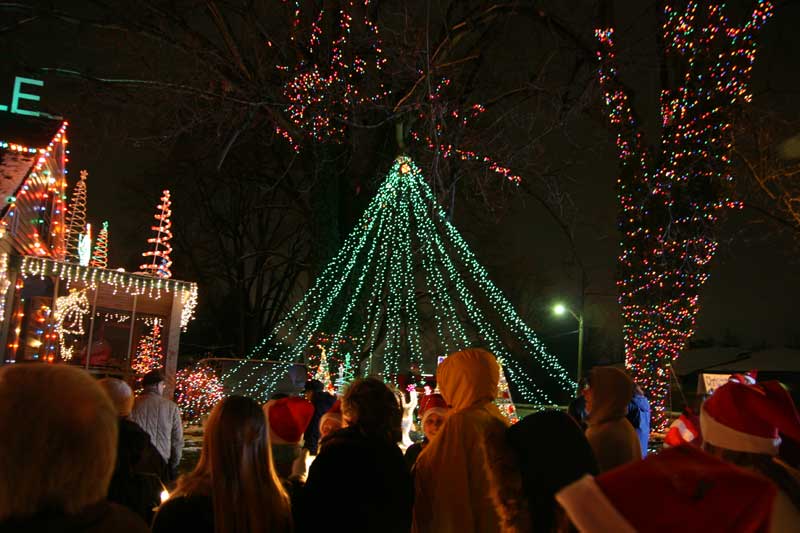 Random Rippling - Christmas on the Corner raised money for Ronald McDonald House