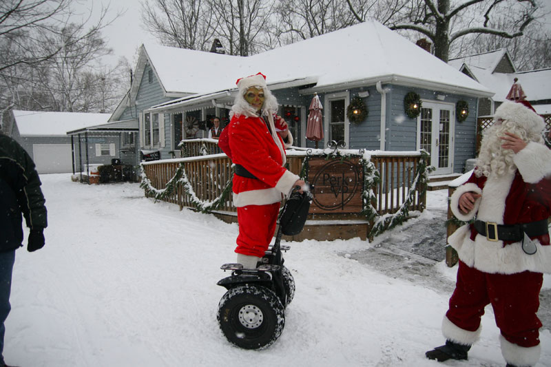 Random Rippling - Santa Segway'ed Cornell for Christmas 
