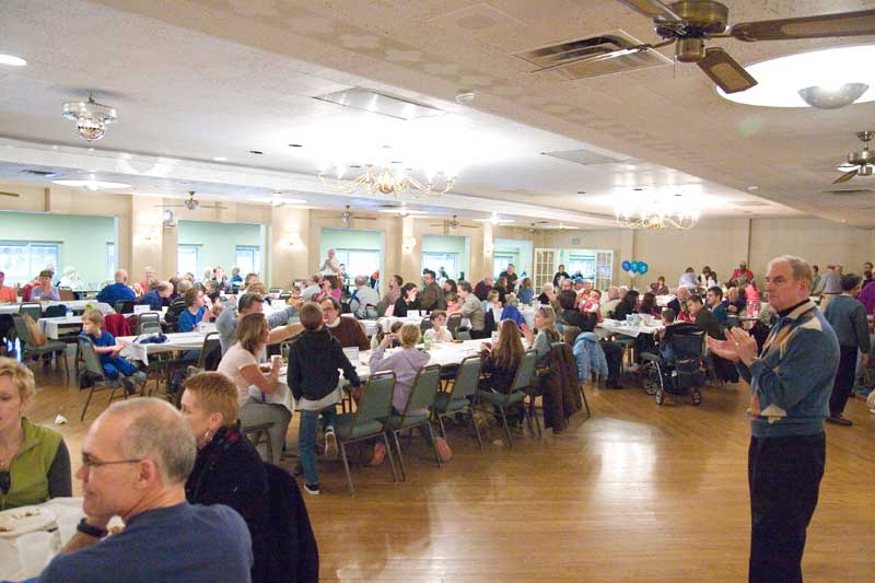 Party attendees feasted on fried chicken in the main Riviera Club dining room.