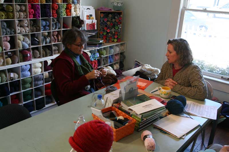 Broad Ripple Knits brings craft to the northside - by Heidi Huff 