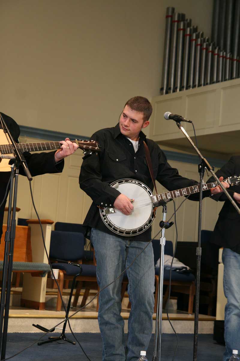 Bluegrass concert on a frosty day - by Heidi Huff 